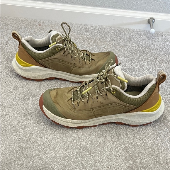 Women’s Oboz Cottonwood Low Waterproof Hiking Shoes - Picture 5 of 5